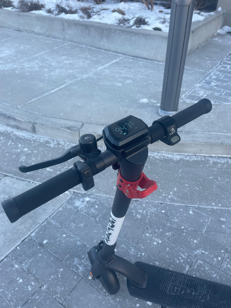Gotrax G4 Electric Scooter + FREE items - photo 2
