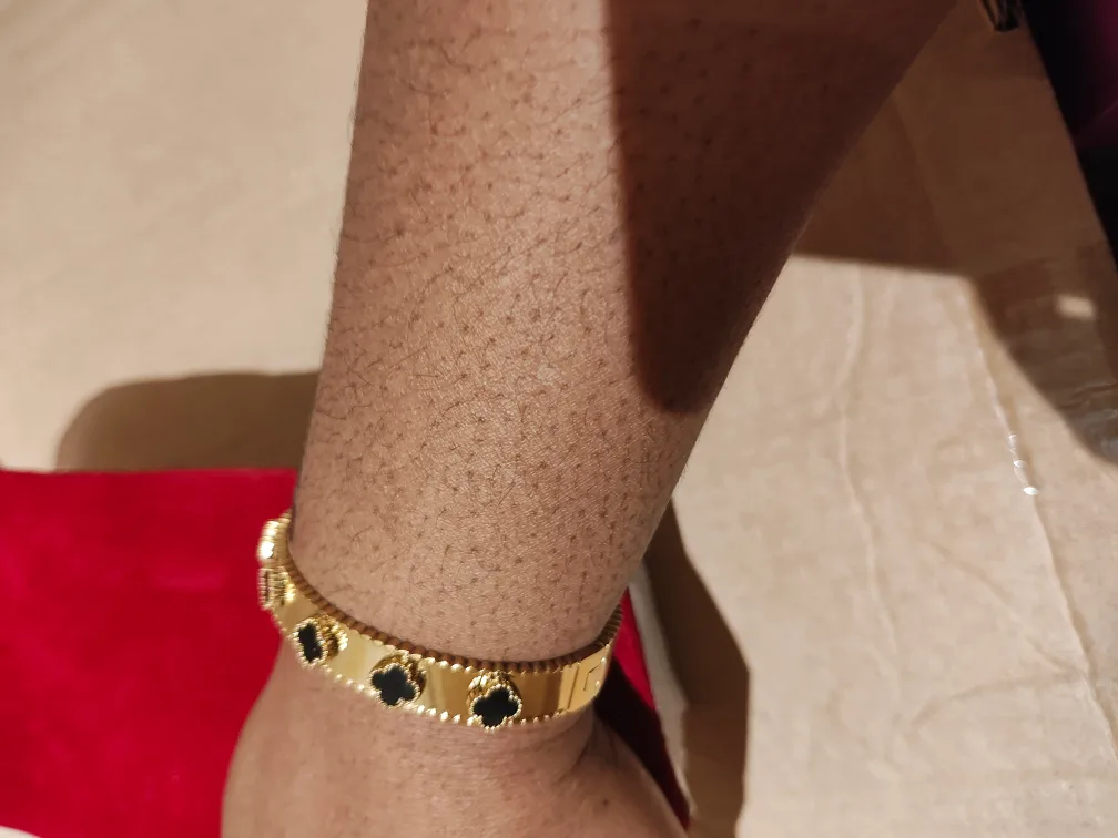 Gold Bracelet with Black Clover Motifs image indicator(2)