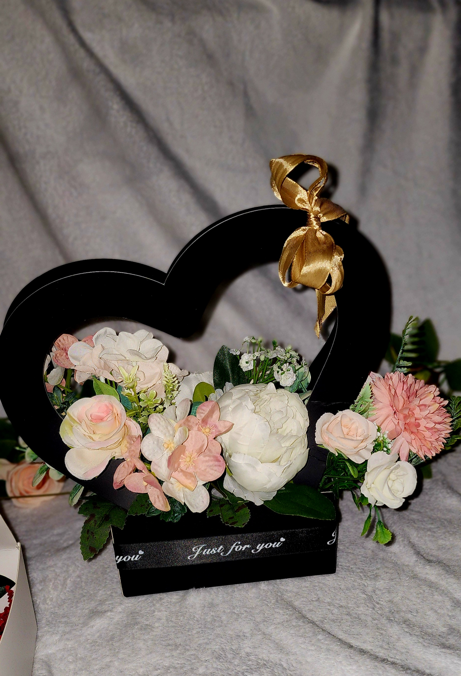 Assorted Artificial Flower Bouquets & Rose Gift Sets - photo 5