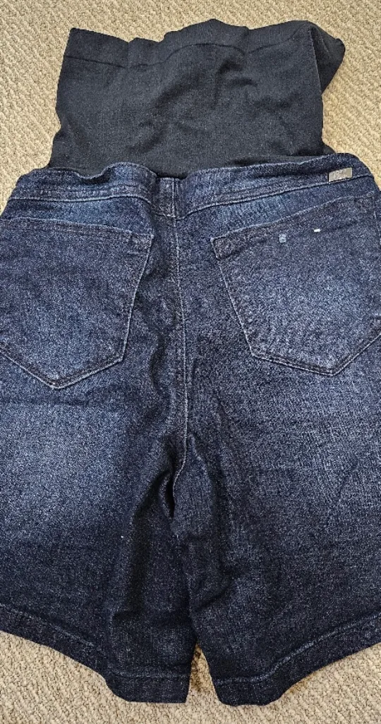 1822 Denim Maternity Shorts Size 4/27 image indicator(2)