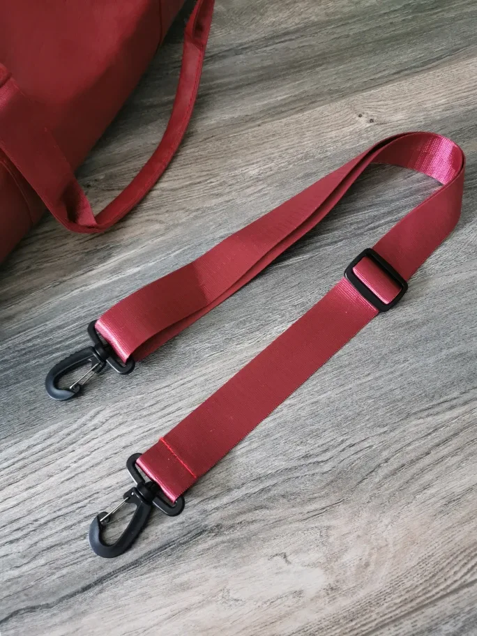 Red Leather-look Duffle Bag image indicator(2)