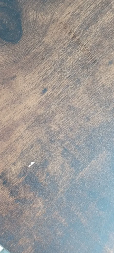 Round Side Table with Storage Basket image indicator(3)