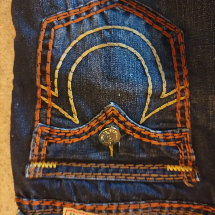 True Religion Men's Jeans - Size 32x32 image indicator(3)