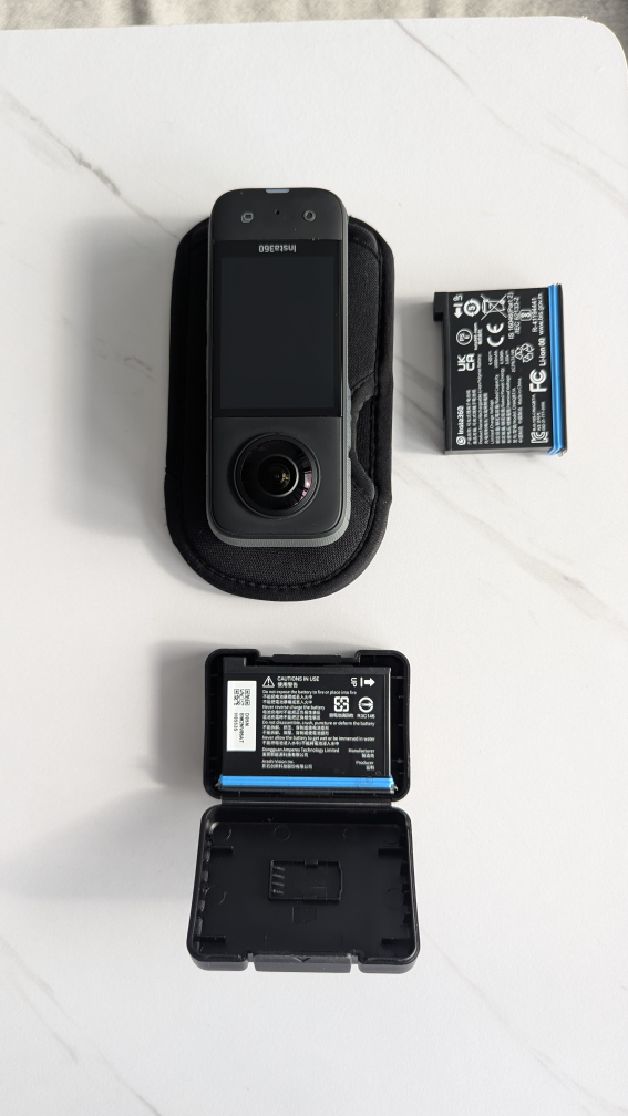 Insta360 X3 + Extra Battery - photo 2