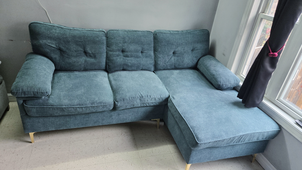 Sectional Sofa – Good Condition – 8 Months Old - photo 2