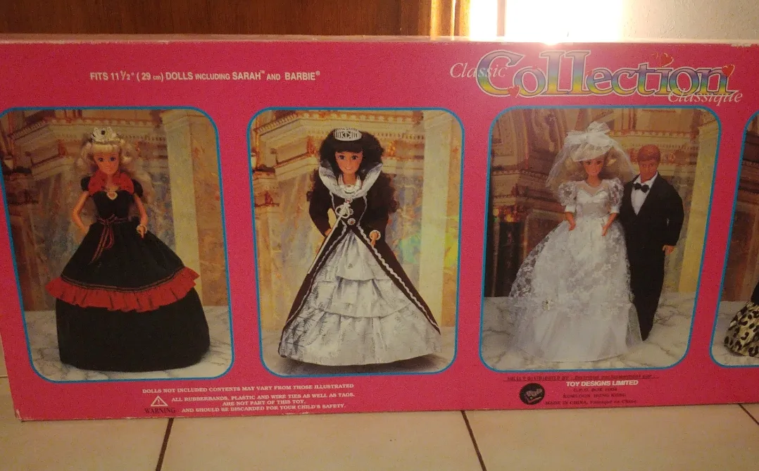 Beautiful Vintage Barbie Gowns image indicator(4)