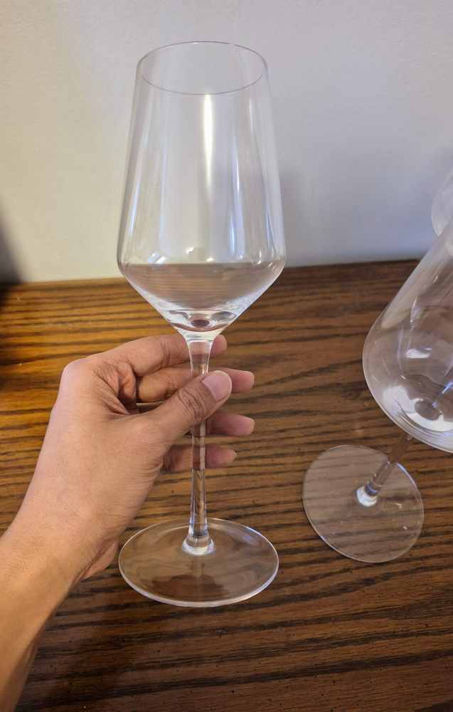 Set of Four Modern Wine Glasses - photo 2