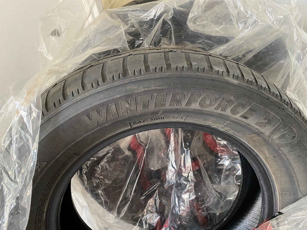 lightly used Firestone Winterforce 215/60R16 Winter Tires - photo 4