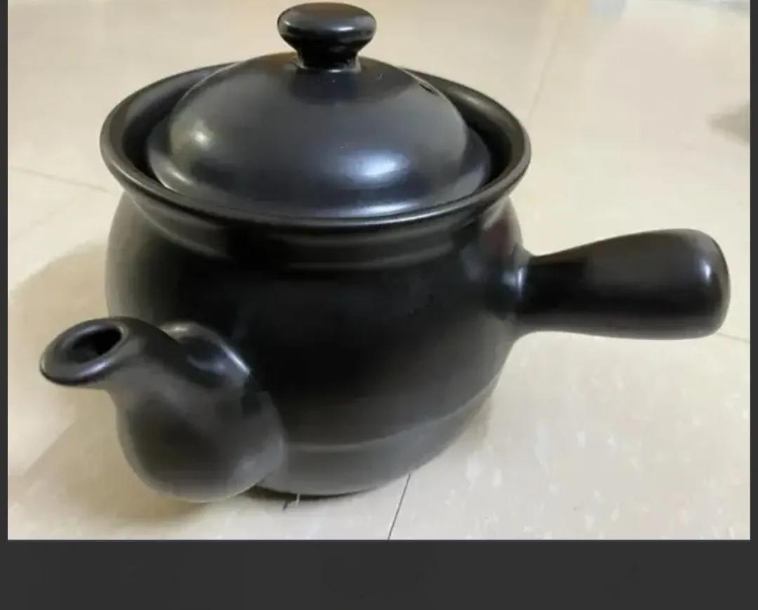 Ceramic 2L Collectable Teapot image indicator(2)
