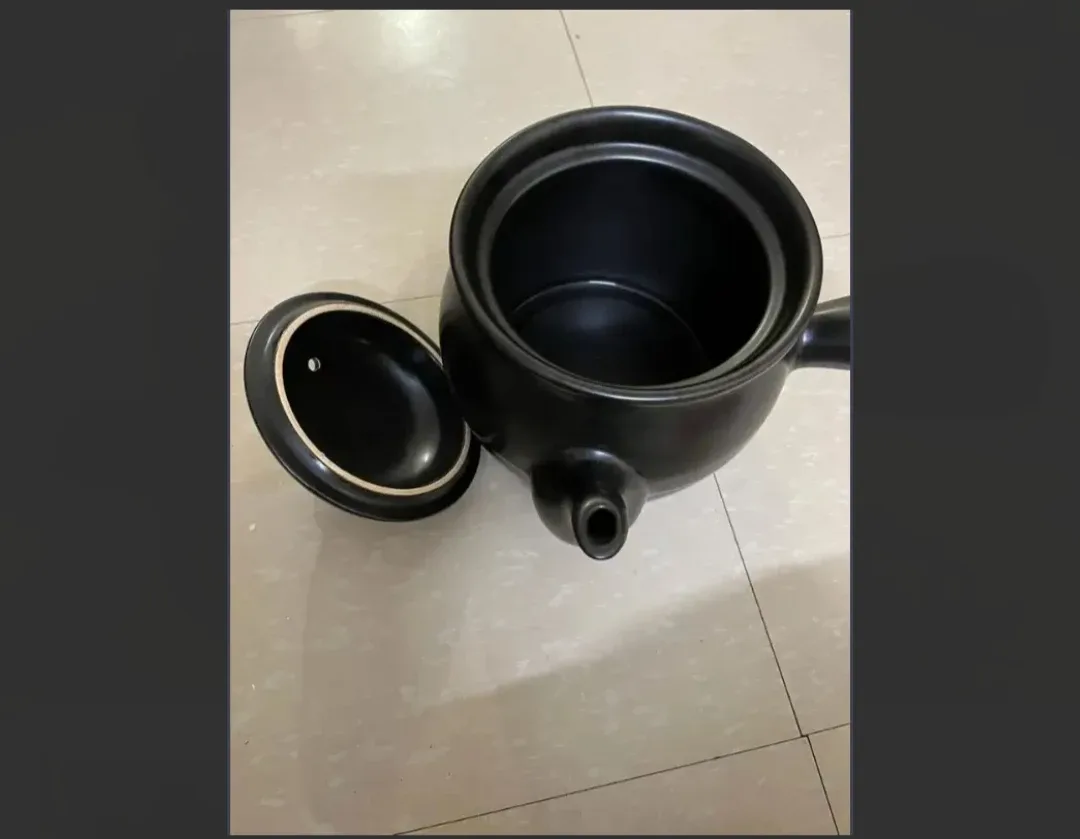 Ceramic 2L Collectable Teapot image indicator(3)