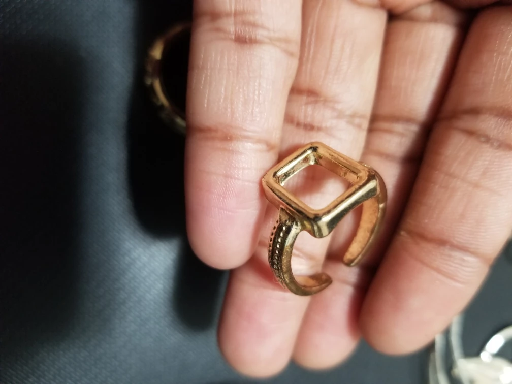 Lot of 5 Unique Rings - Gold, Silver & Black - photo 4