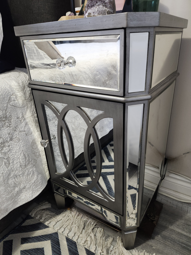 Queen Size Bed Frame and Mirrored Nightstand - photo 4