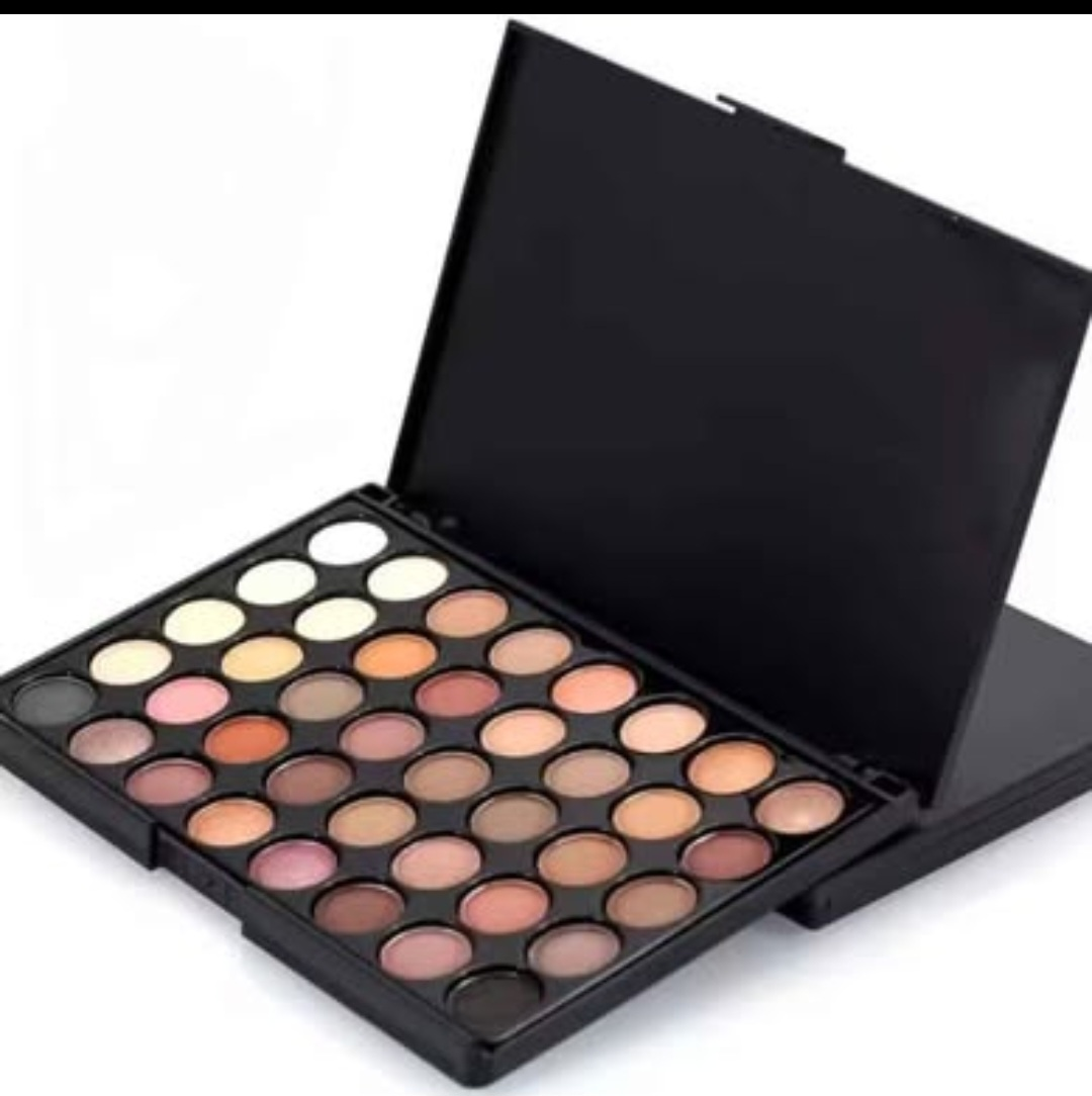 40 Colour Eyeshadow Palette - photo 2