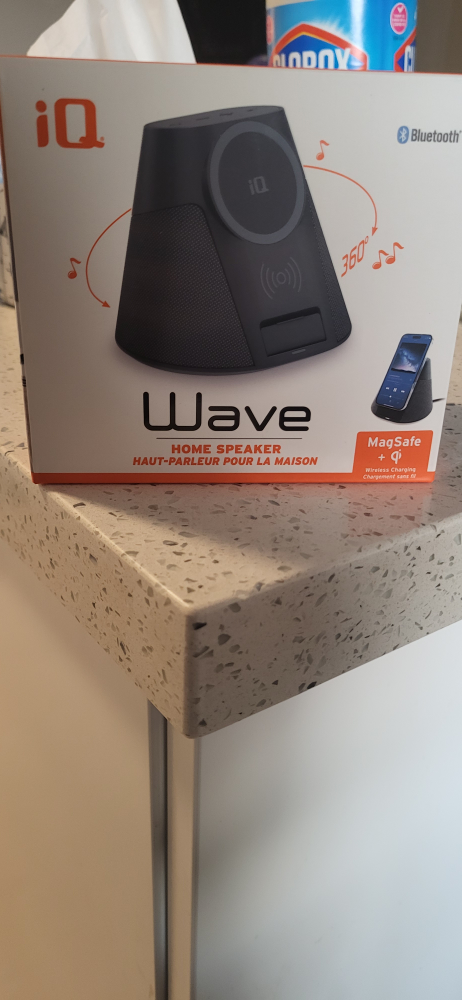 iQ Wave Home Speaker with Wireless Charging