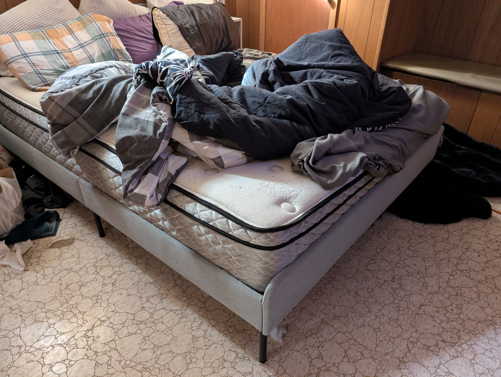 Queen Bedframe