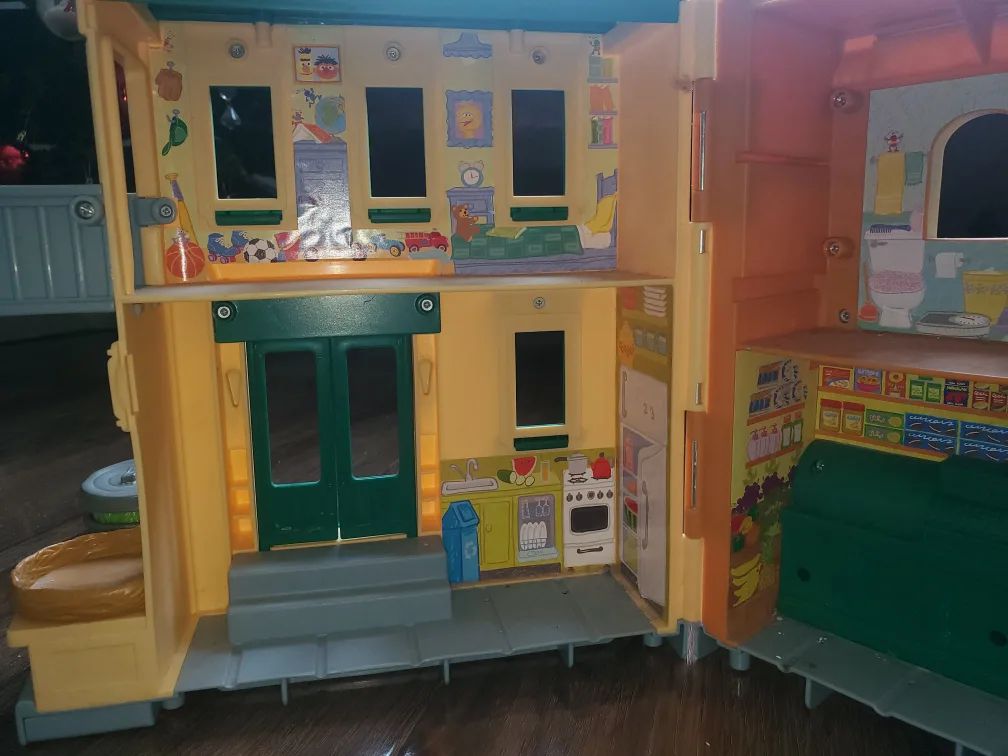 Sesame Street Playset w Cookie Monster + Ernie Figures image indicator(5)