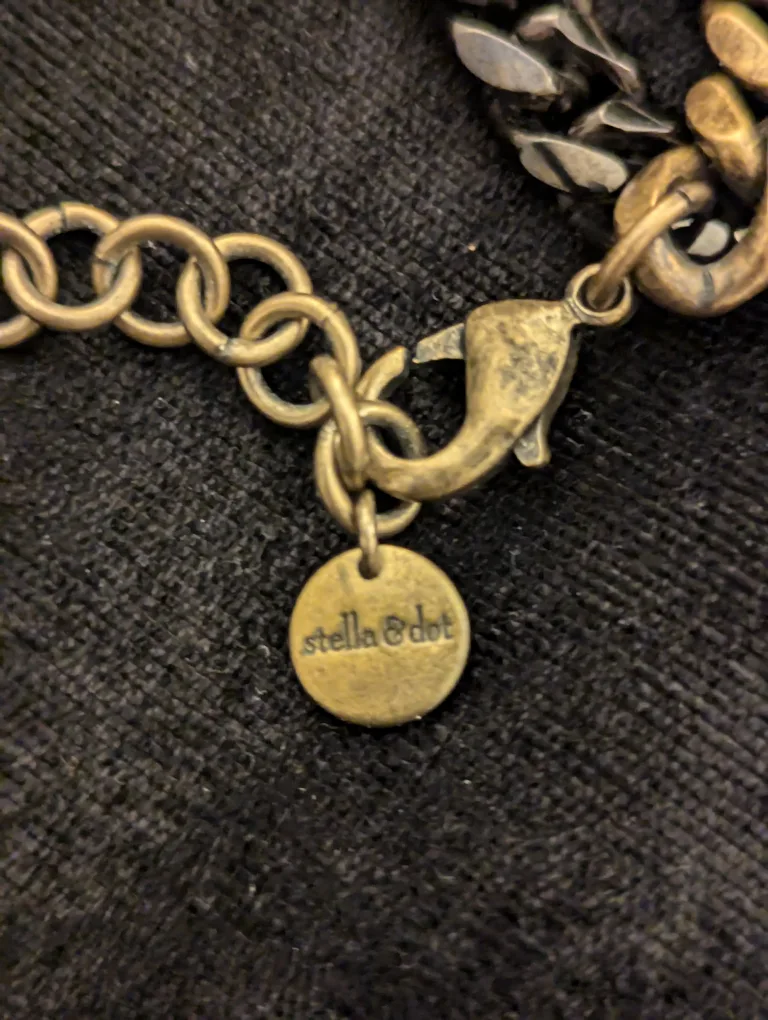 Stella & Dot Statement Necklace image indicator(2)