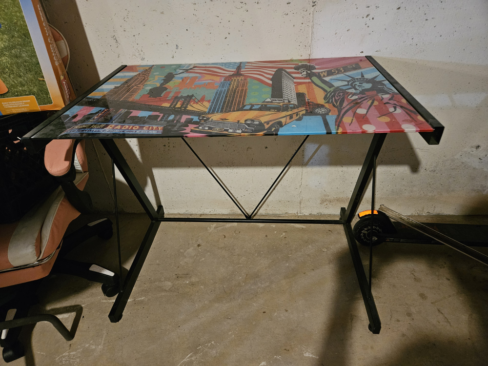 New York City Themed Glass Top Desk - photo 2