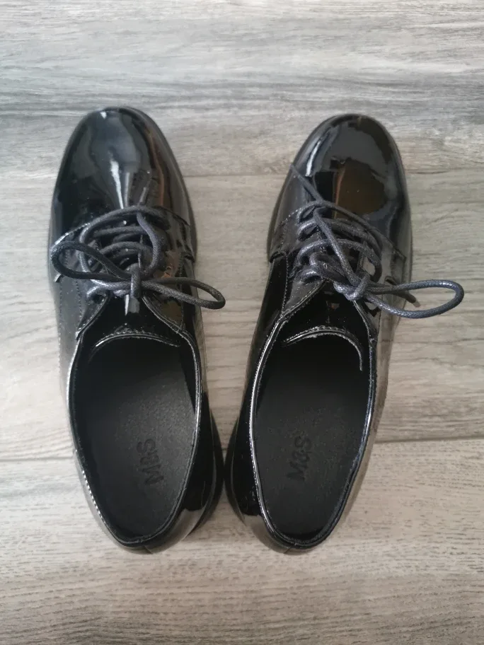 M&S Black Patent Leather Platform Oxfords - Size 39 image indicator(3)
