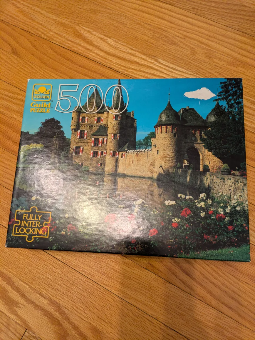 Brand New 500-Piece Golden Castle Puzzle image indicator(2)