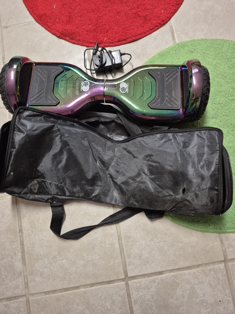 Used Hoverboard with Carrying Case and Charger - photo 5