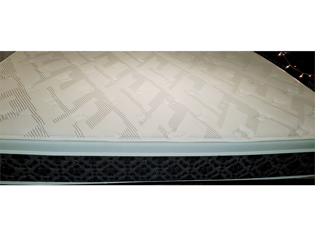 MOVING SALE: 10" Queen Size Mattress, Medium Firm - photo 3