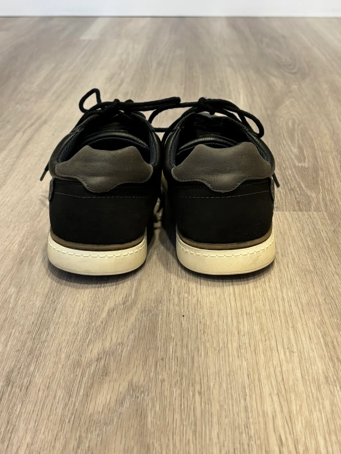 Men's Black Shoes- size 11 image indicator(5)