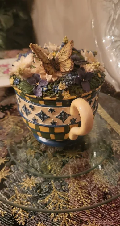 Floral Teacup Trinket Box with Butterfly image indicator(4)