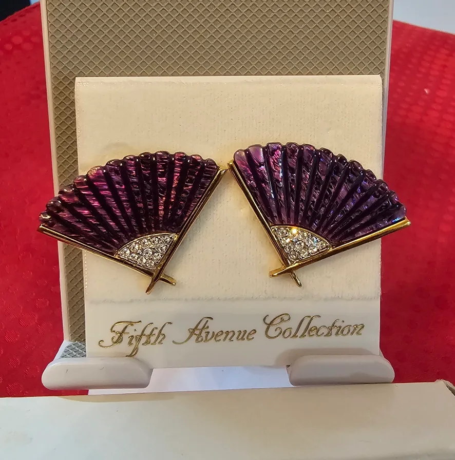 Vintage Fifth Avenue Collection Hand-Made Fan Earrings & Broach image indicator(2)