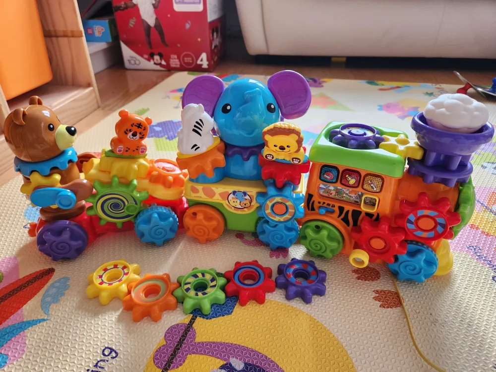VTech Zoofari Gear Chugger Train thumbnail