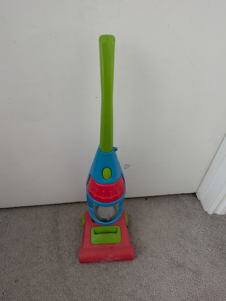 play vacuum - photo 2