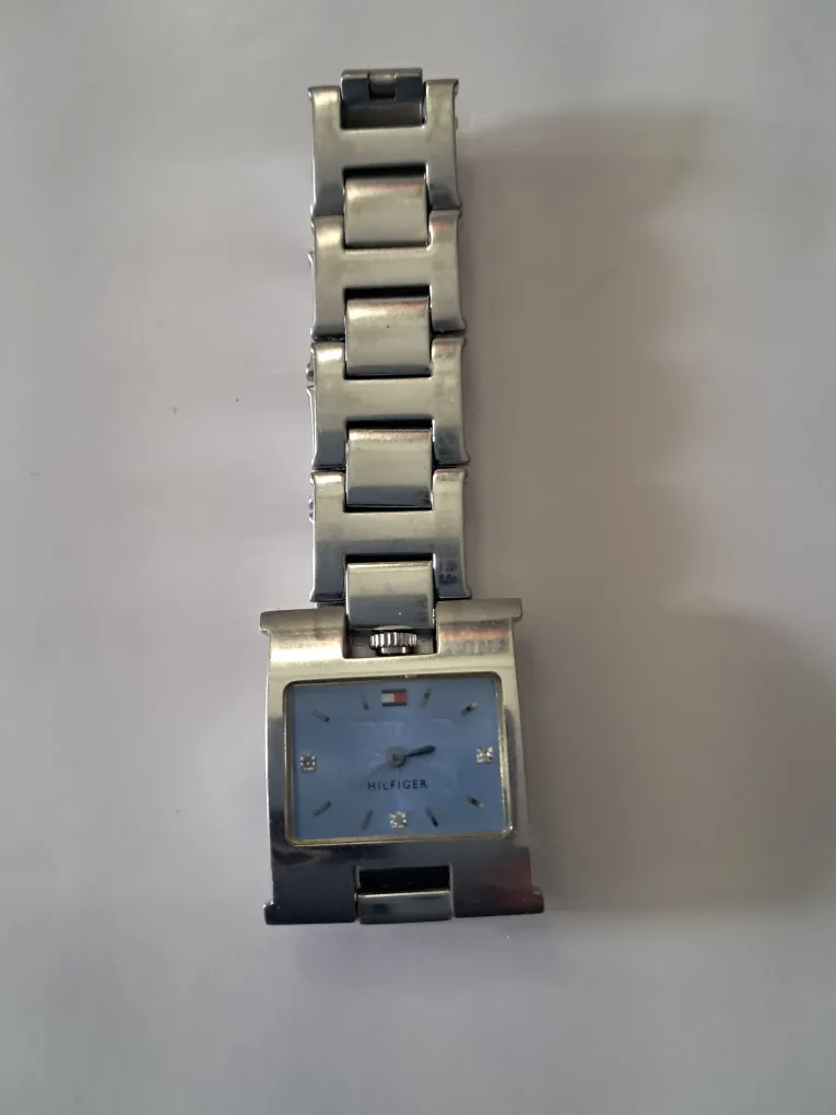 Tommy Hilfiger Women's Blue Face Watch image indicator(3)