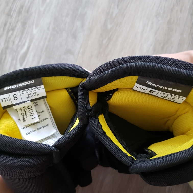 Sherwood Youth Hockey Gloves - Size 8" - photo 3