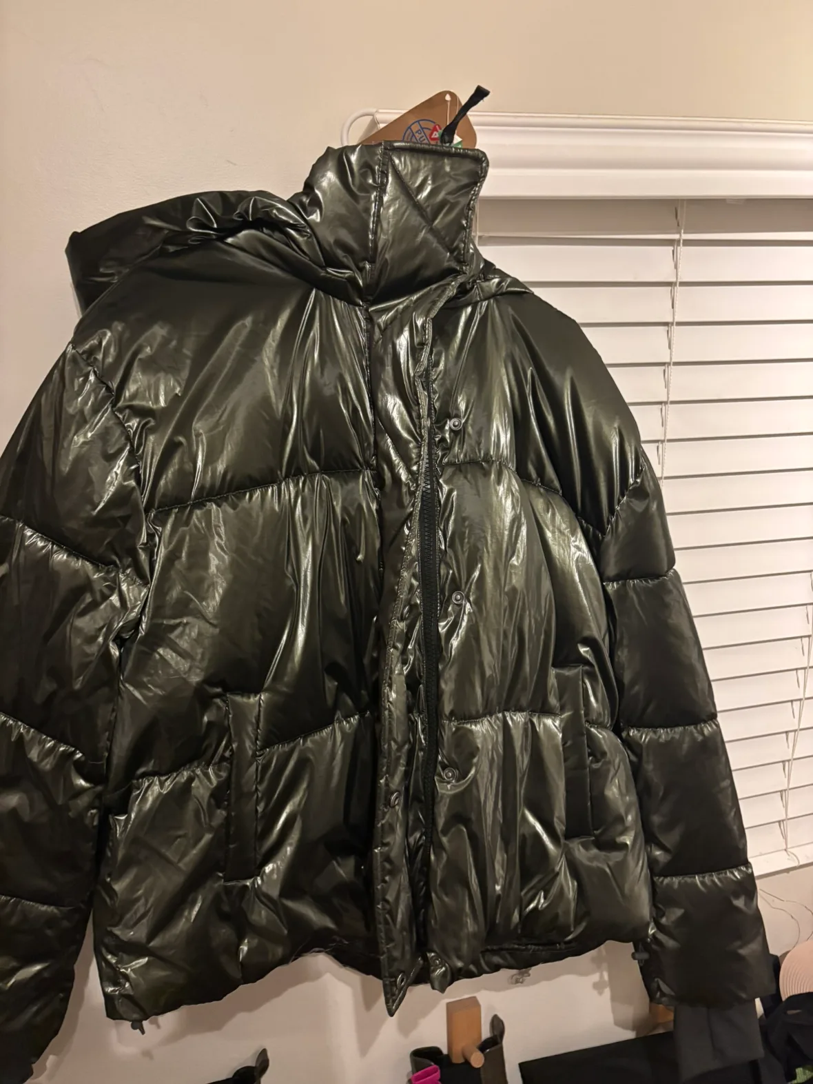 Gap Women's XXL Tall Puffer Jacket - Olive Green image indicator(2)