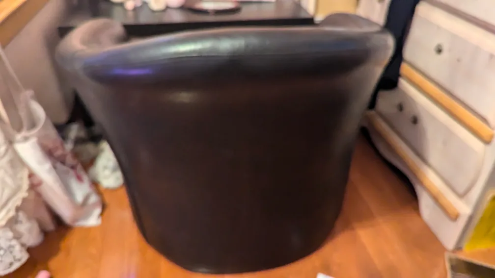 Brown Leather Accent Chair image indicator(6)