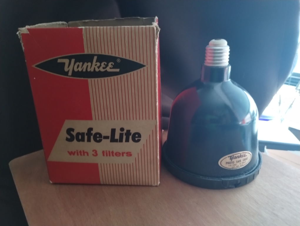 Vintage Yankee Safe-Lite with 3 Filters