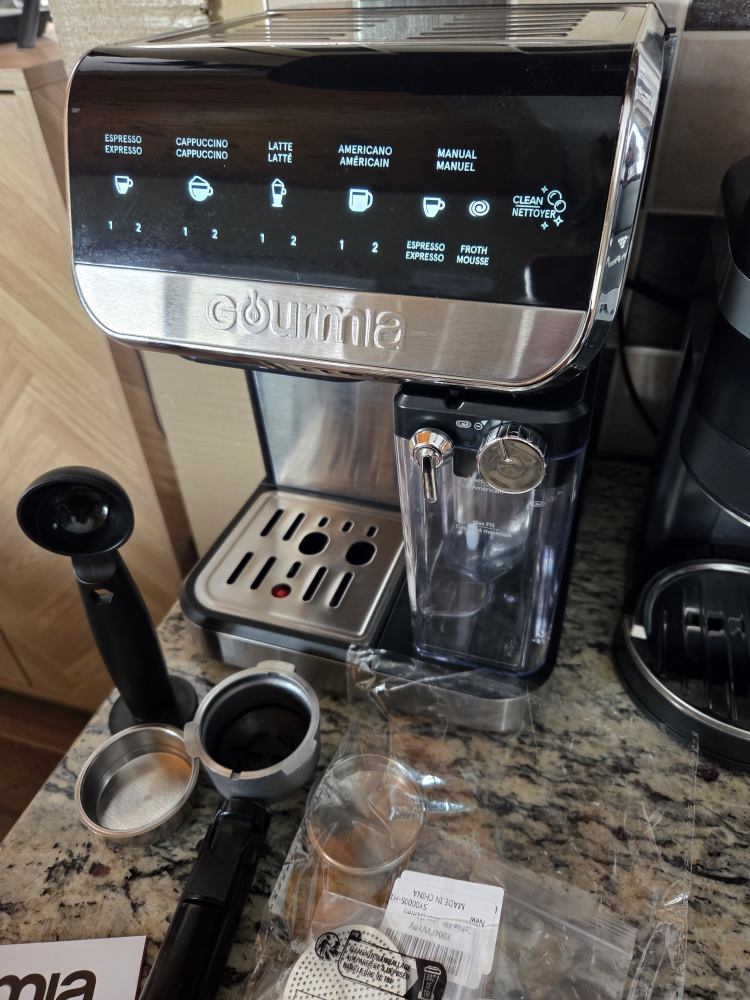 Gourmia GCM4230 8-in-1 One-Touch Espresso Machine