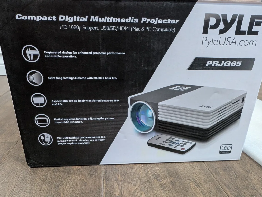 Pyle Compact Digital Multimedia Projector - New in Box image indicator(4)