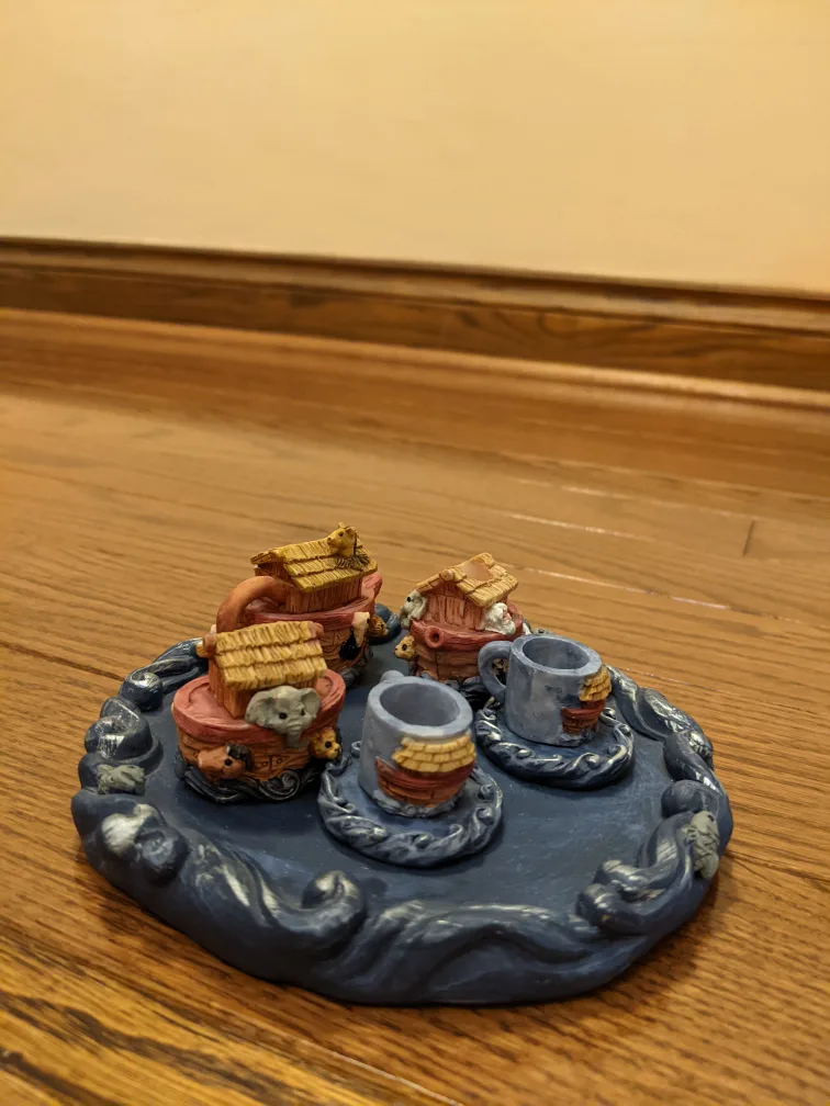 🏈 Miniature Noah's Ark Tea Set image indicator(2)