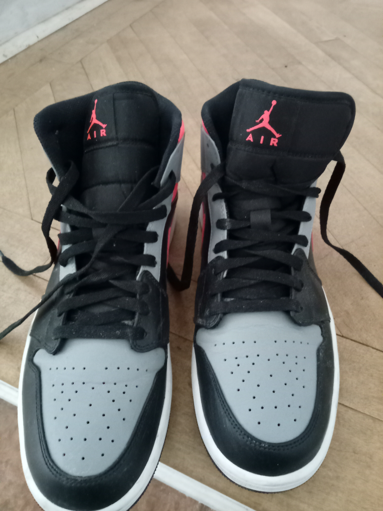 Air Jordan 1 Mid Sneakers - photo 3