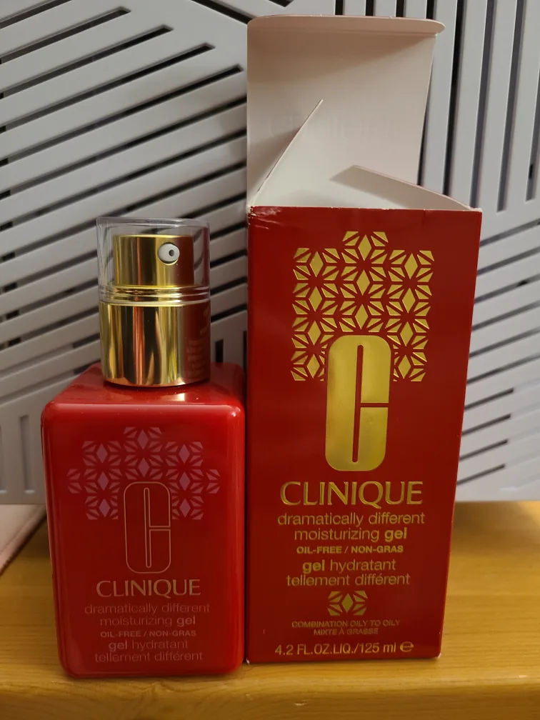 Clinique Dramatically Different Moisturizing Gel 🏈 image indicator(2)