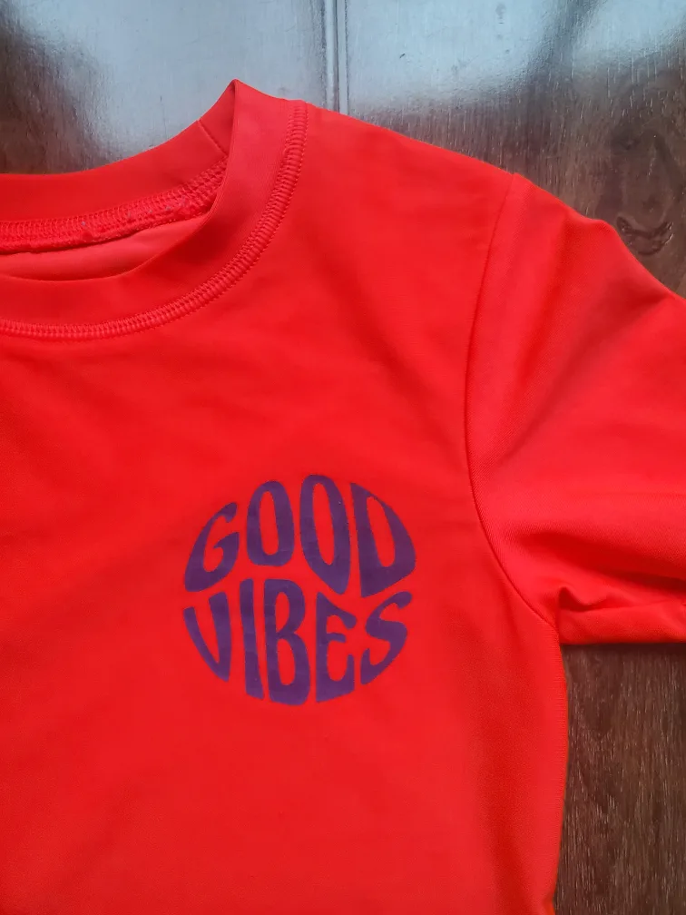 Kids swim trunks T-Shirt Size (7-8) M OBO image indicator(2)