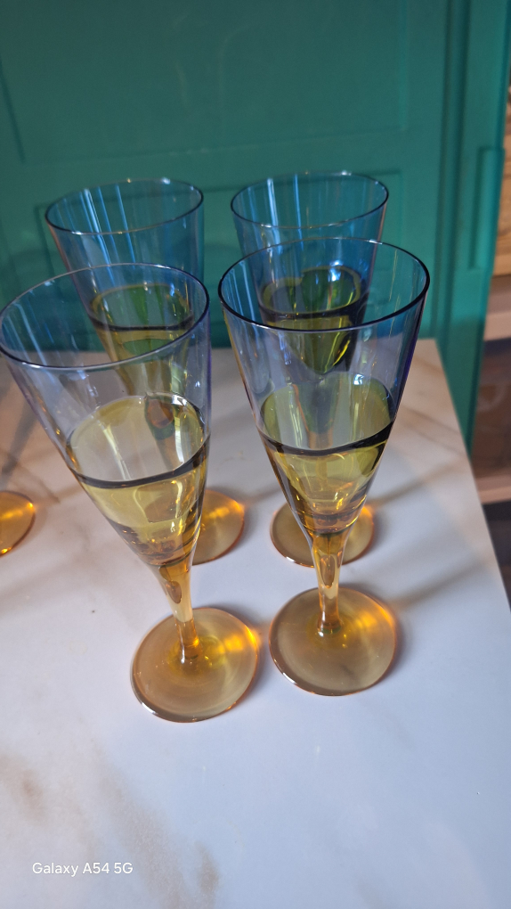 Set of Six Vintage Champagne Glasses, Two-Toned Amber and Blue - photo 2