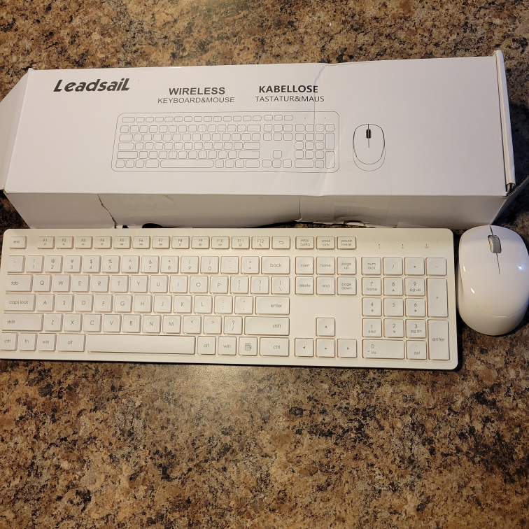 Leadsail Wireless Keyboard and Mouse Combo