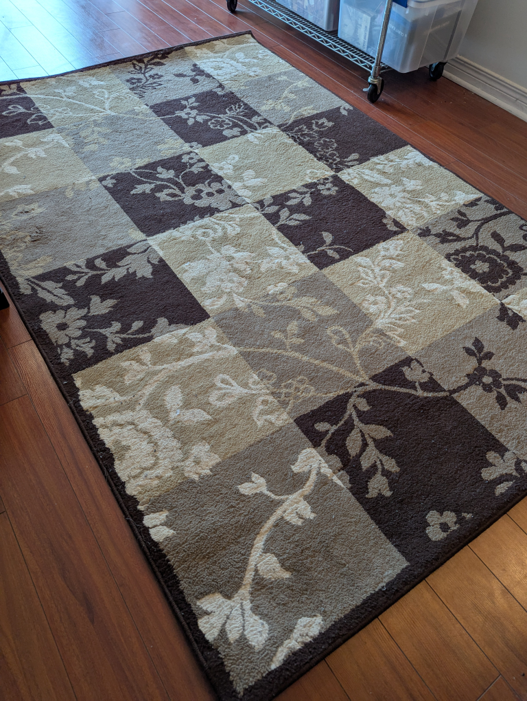 Large Floral Area Rug - photo 3