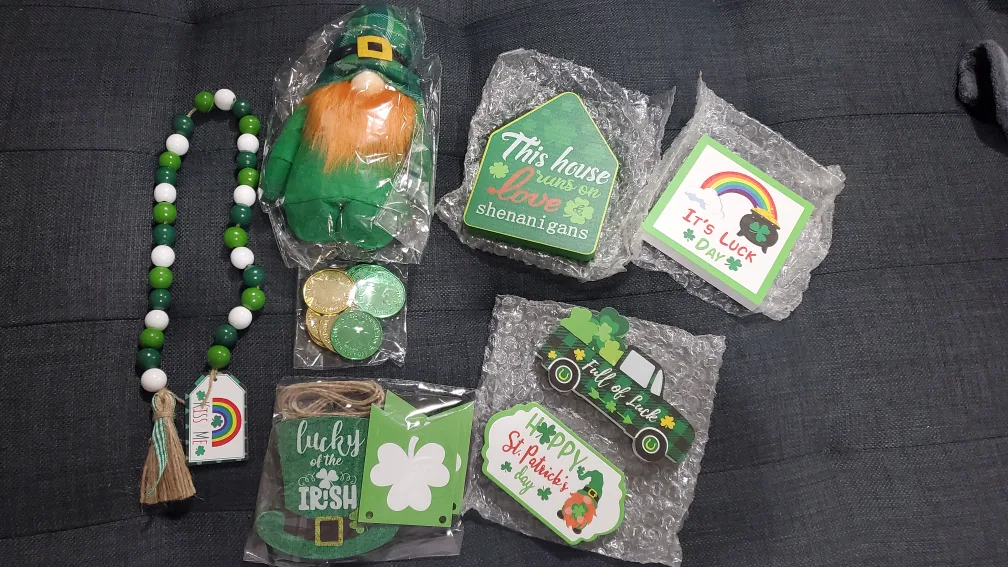 St. Patrick's Day Tiered Tray Decor image indicator(3)
