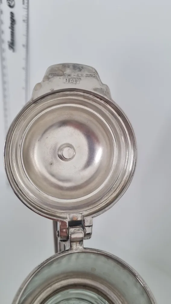 Vintage Italy, Crystal Decanter image indicator(3)