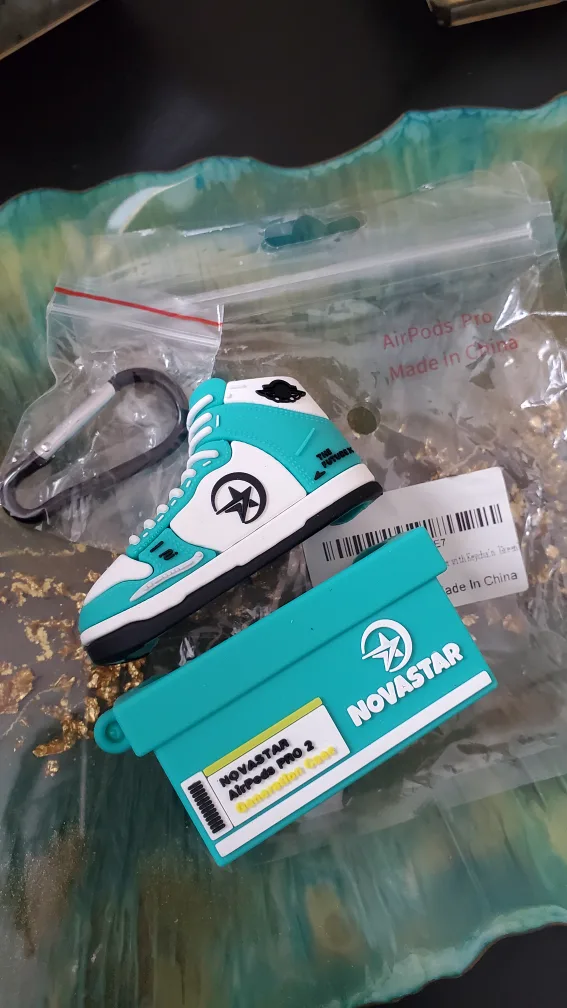 NOVASTAR AirPods Pro 2 Sneaker Case image indicator(5)