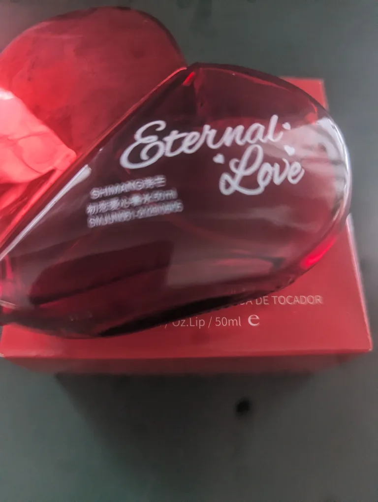 🧴 Eternal Love Perfume - 30 ml .  Smells Amazing image indicator(2)