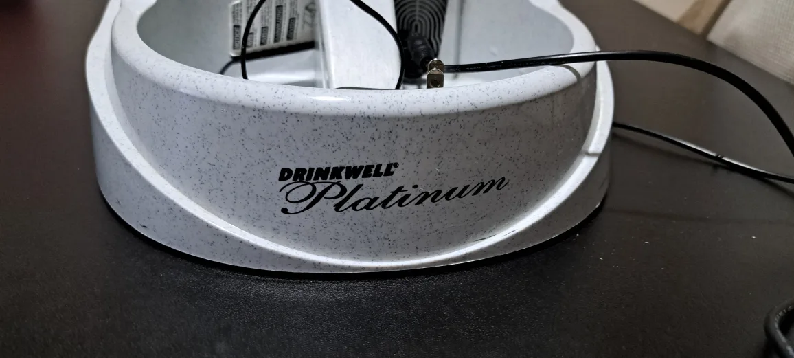 Drinkwell Platinum Pet Fountain image indicator(2)
